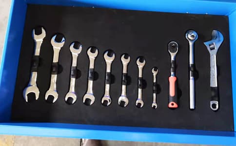 RFID工具管理標(biāo)簽定義核心功能與多元應(yīng)用場(chǎng)景